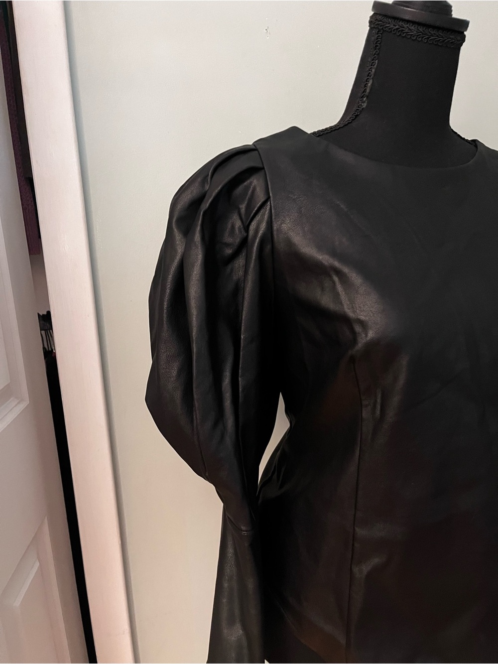 Garcia Black Puff-Sleeve Vegan Leather Top - Picture 5 of 5